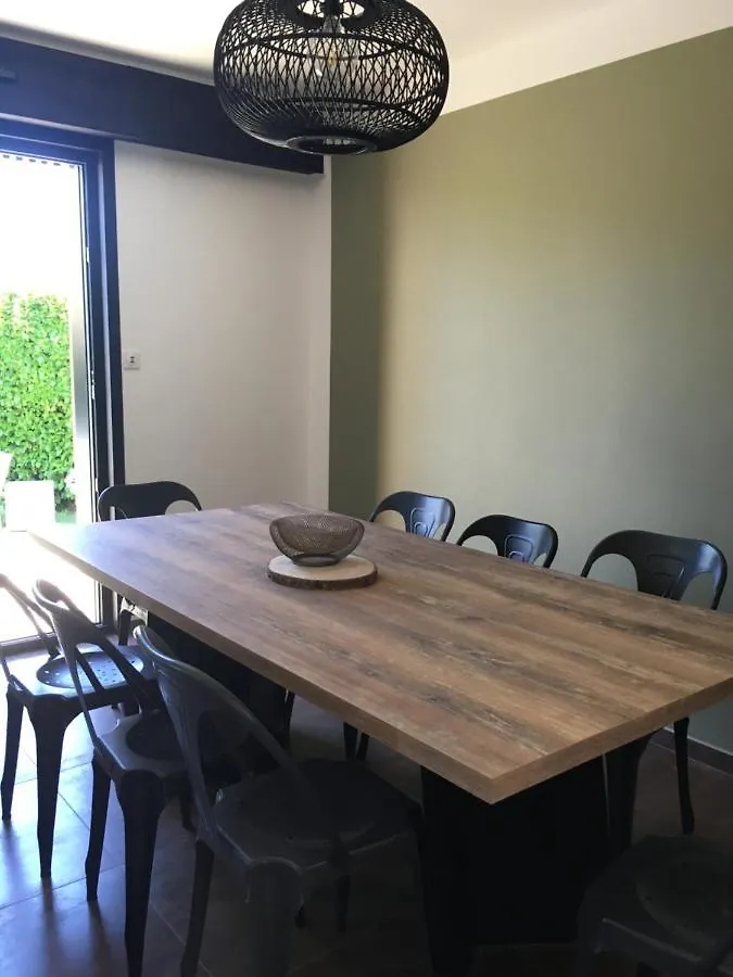 Ty Kervaillet,Maison Renovee Proche Plage Nevez