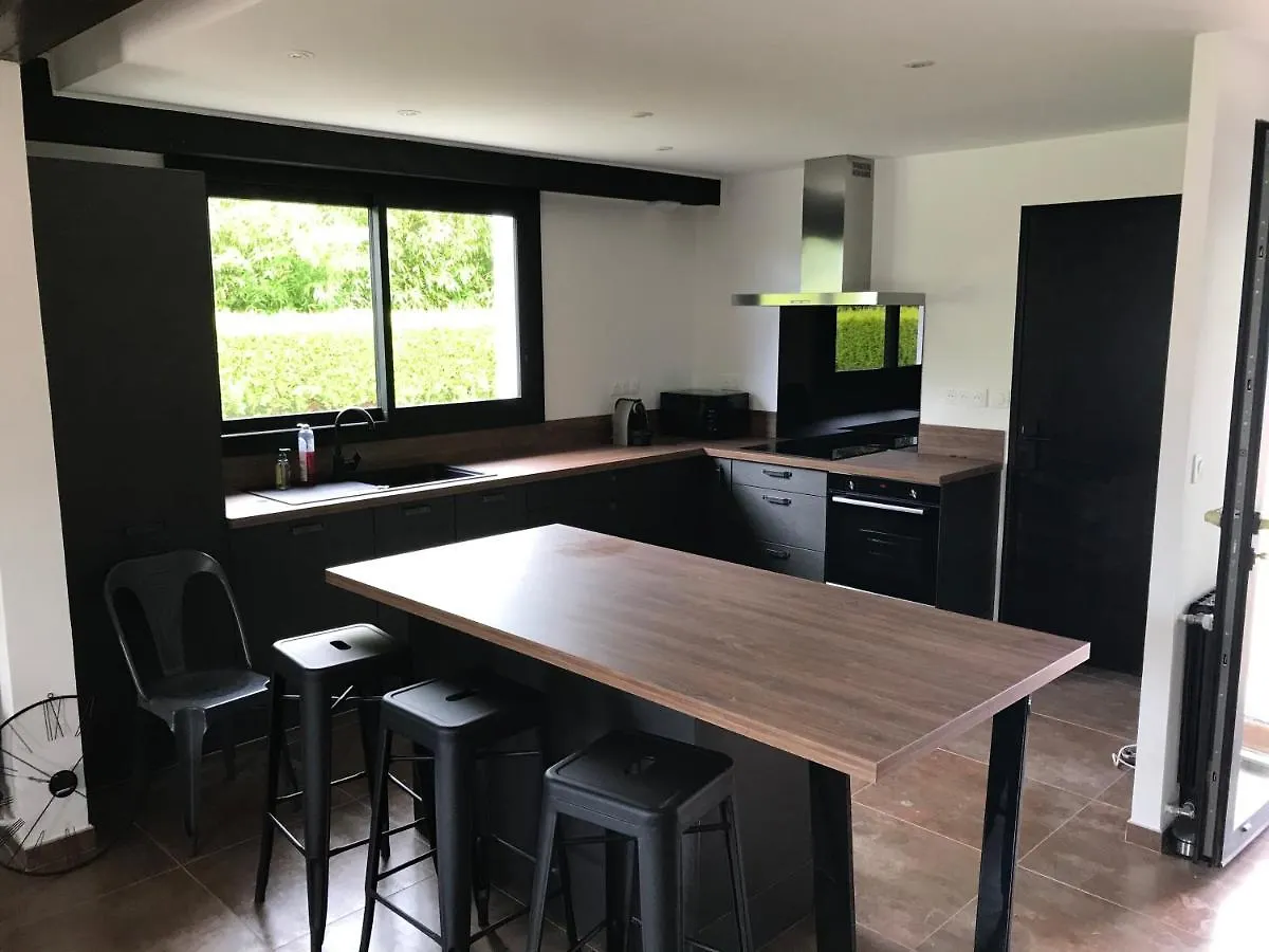 Ty Kervaillet,Maison Renovee Proche Plage Nevez 0*,